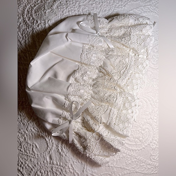 NWT Rococo Classic Lolita Double Layered Lace Ribbon Bonnet in Off-white - Picture 4 of 4